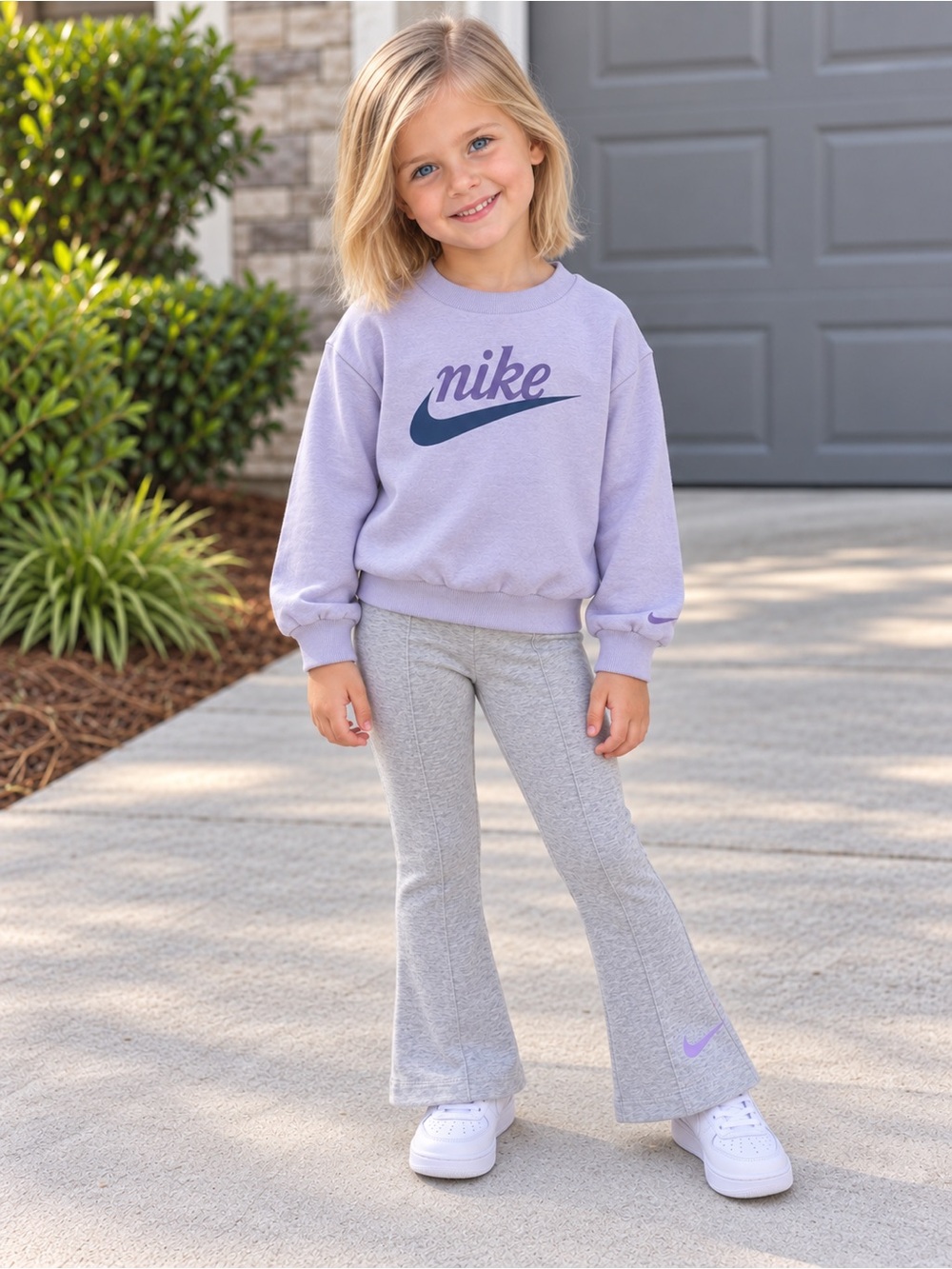 Nike Girls 4 2-Piece Outfit Set Light Purple Sweatshirt Gray Flare Pants NWT